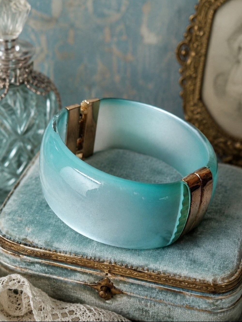 Icy Frosted Light Aqua Blue Moonglow Lucite Clamper Vintage Gold Tone Bracelet